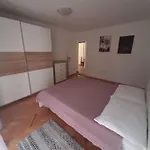 Appartement In Quiet Place Near The Beaches